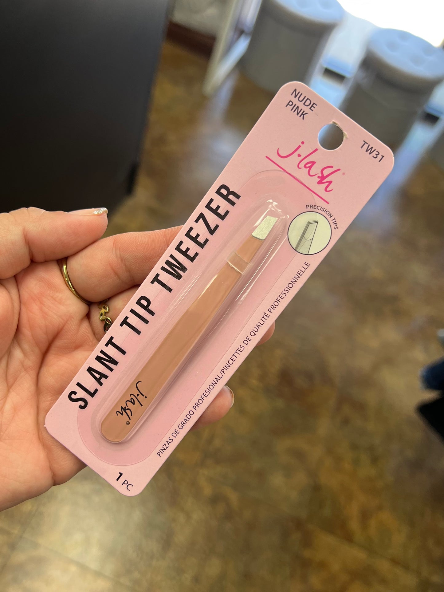 Slant Tip Tweezer