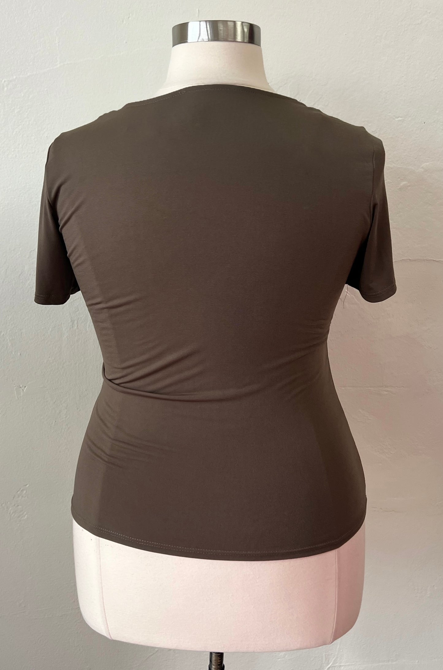 Low Cut Twist Top