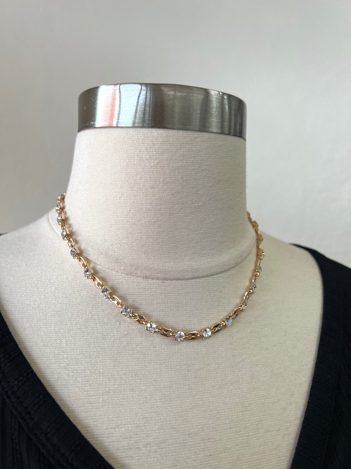 Single Layer Necklace